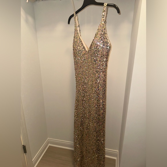 Mac Duggal sparkly dress - Picture 3 of 5